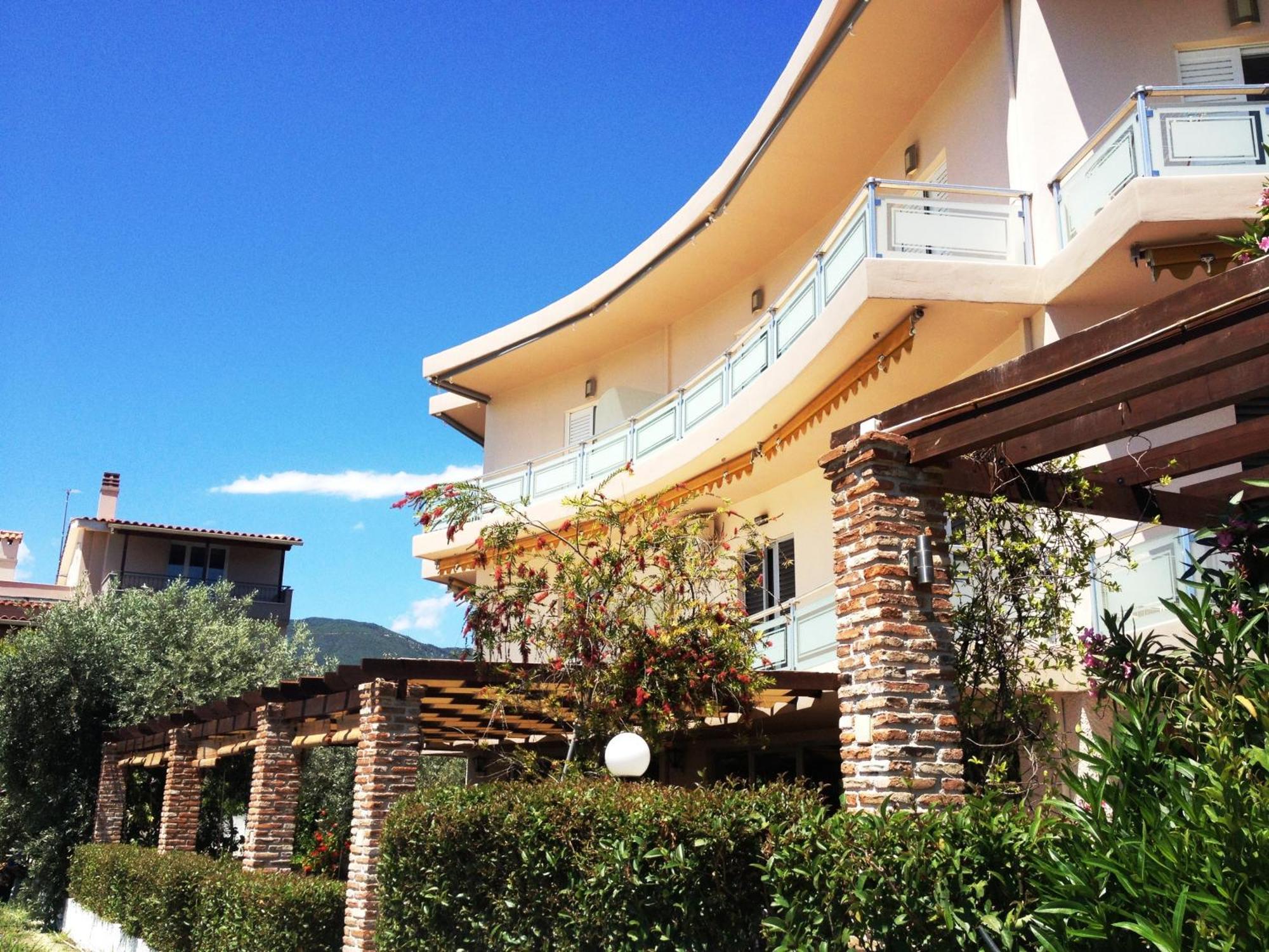 Souris Hotel Rovies Exterior photo